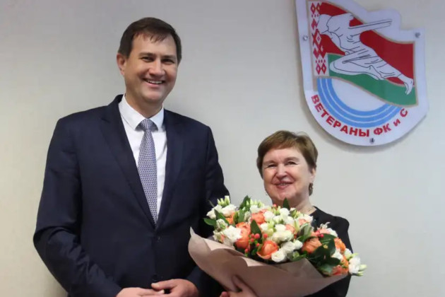 Президиум Белорусского общественного объединения "Ветераны физической культуры и спорта" поздравляет Первого заместителя Главы администрации Президента Республики Беларусь Рыженкова Максима Владимировича с 50-летием