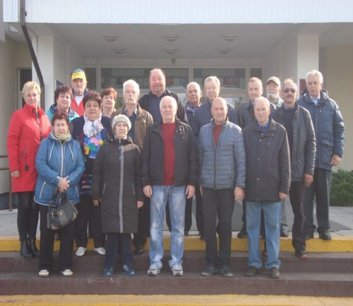 УВАЖАТЬ, ПОМНИТЬ И ДЕЛАТЬ ВСЕ НА БЛАГО ЛЮДЕЙ ПОЖИЛОГО ВОЗРАСТА