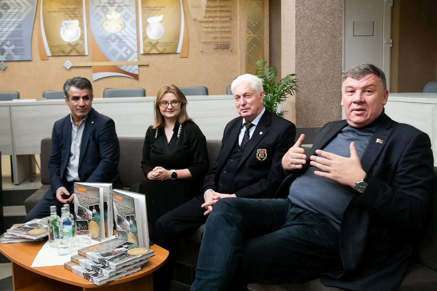 Презентация книги «По ту сторону медали»