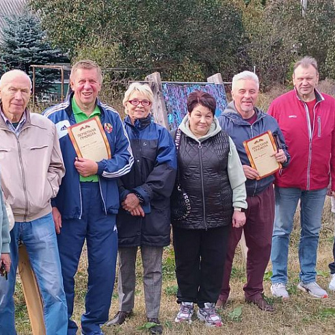 Сегодня ряд ветеранов нашей организации приняли участие на встрече ветеранов спорта по стрельбе из лука