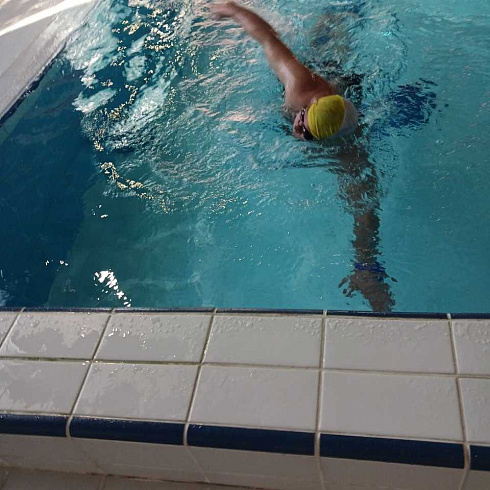 Соревнования по плаванию