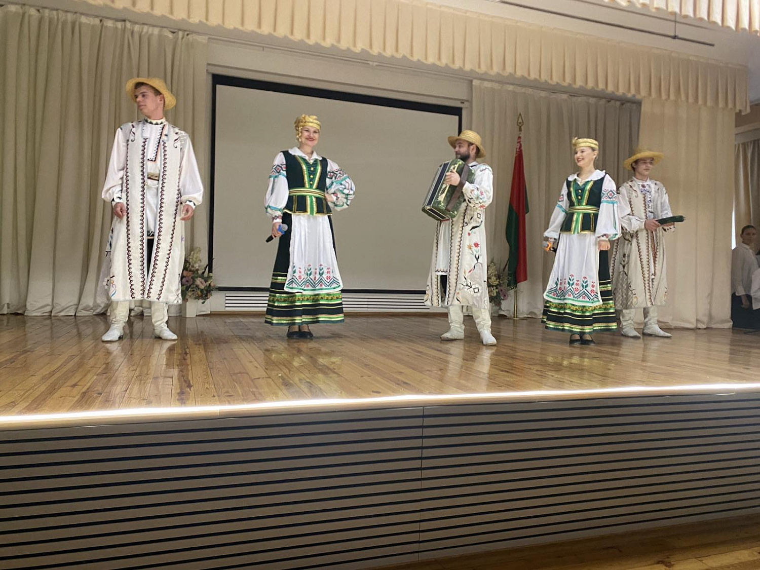 Праздничное мероприятие, посвященное Дню пожилых людей, которое ежегодно отмечается в Республике Беларусь