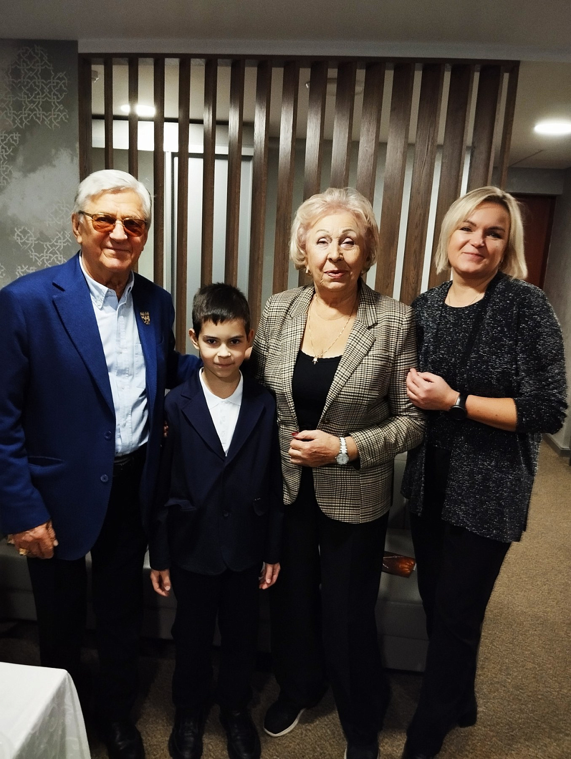 Национальный Олимпийский комитет пригласил 23 ветерана спорта-членов Белорусского общественного объединения «Ветераны физической культуры и спорта» на спортивно-развлекательное шоу «Время наших побед»