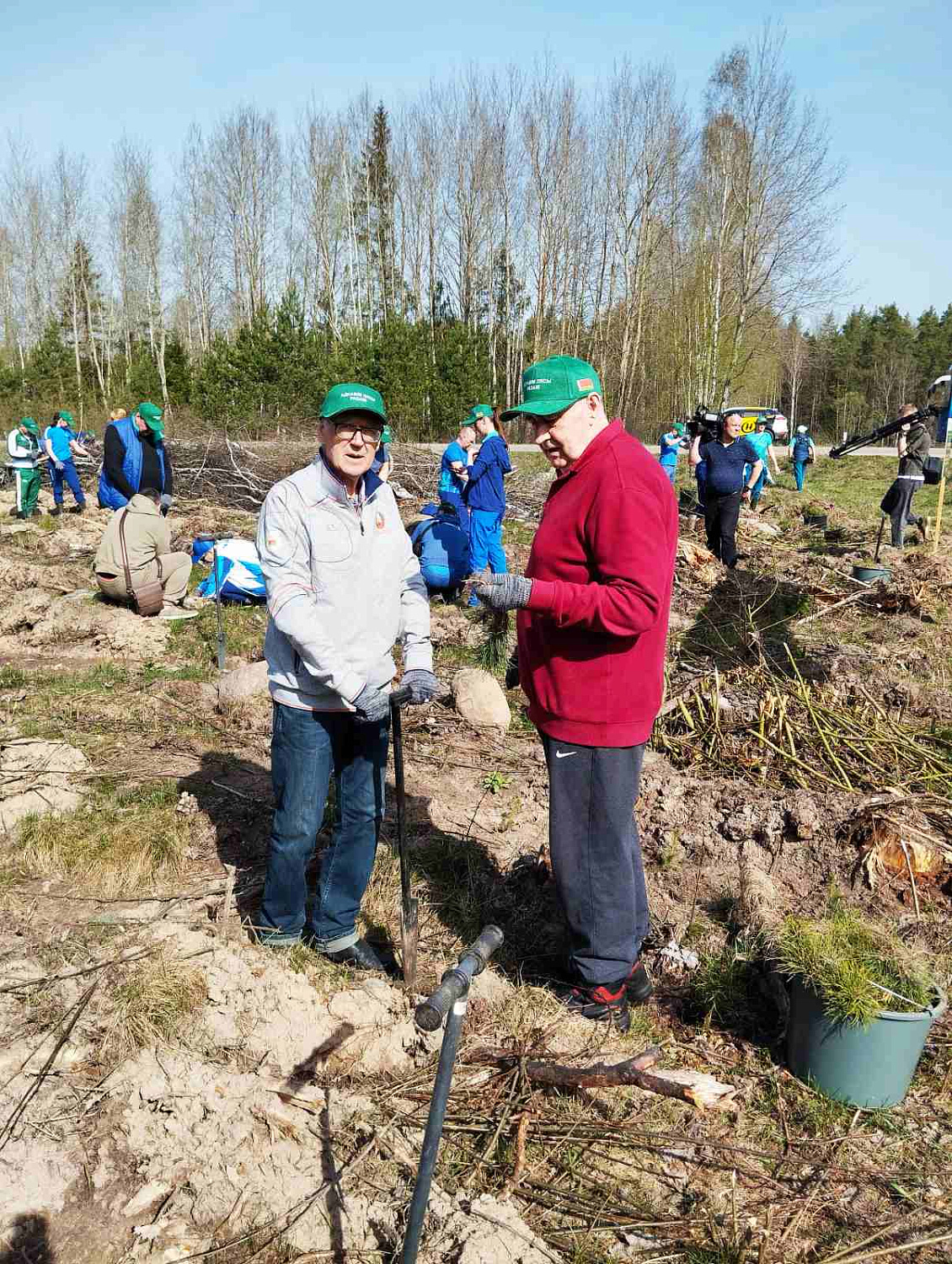 10 апреля состоялась добровольная акция «Аднавiм лясы разам»