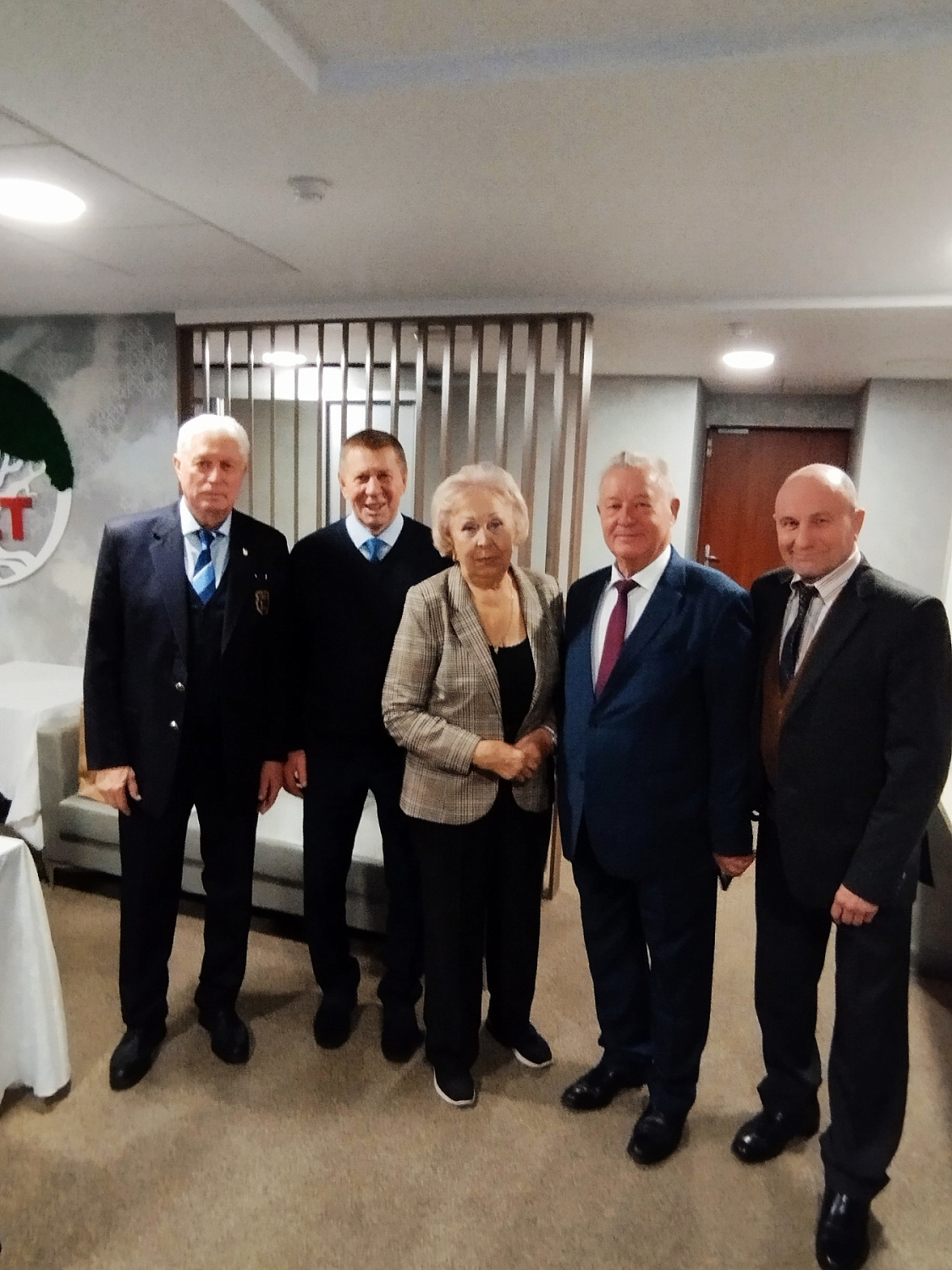 Национальный Олимпийский комитет пригласил 23 ветерана спорта-членов Белорусского общественного объединения «Ветераны физической культуры и спорта» на спортивно-развлекательное шоу «Время наших побед»