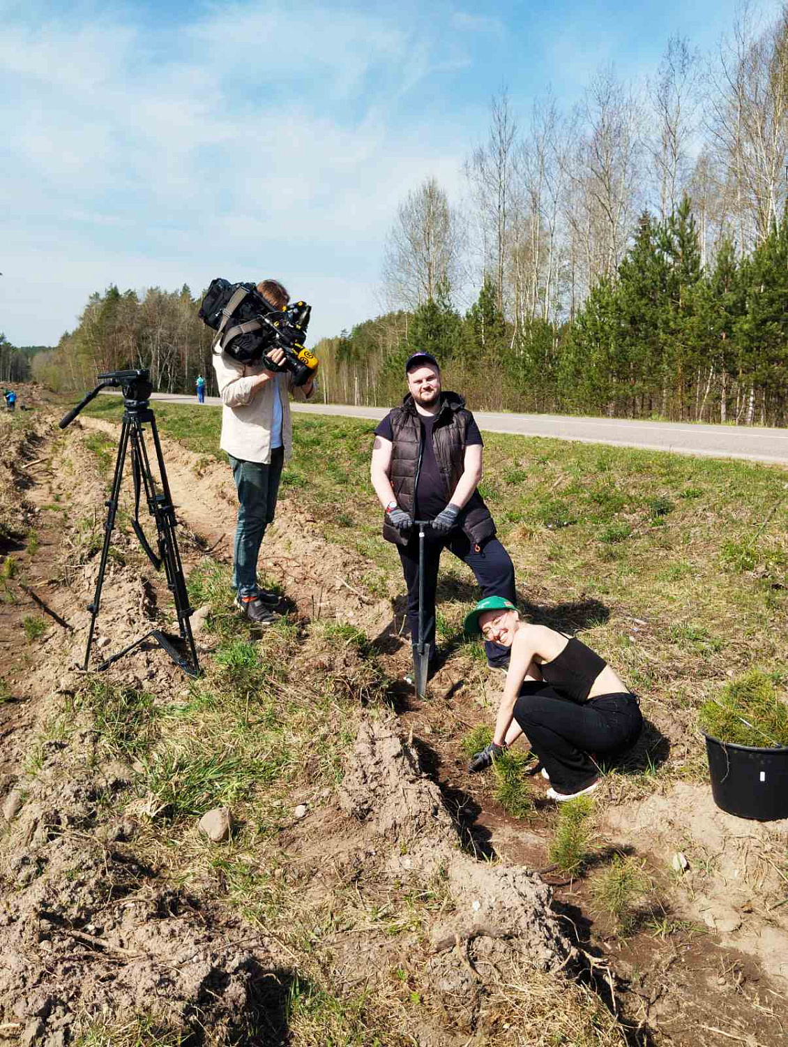 10 апреля состоялась добровольная акция «Аднавiм лясы разам»