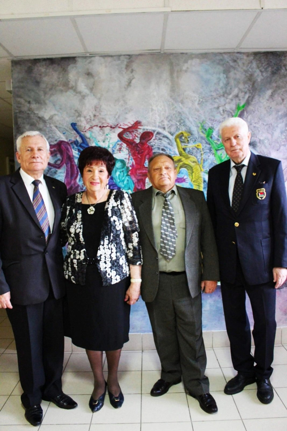 С 80-летним юбилеем поздравили Николая Нилова