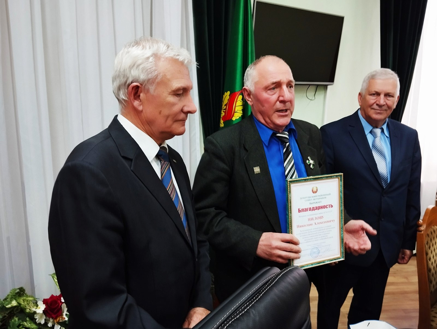 С 80-летним юбилеем поздравили Николая Нилова